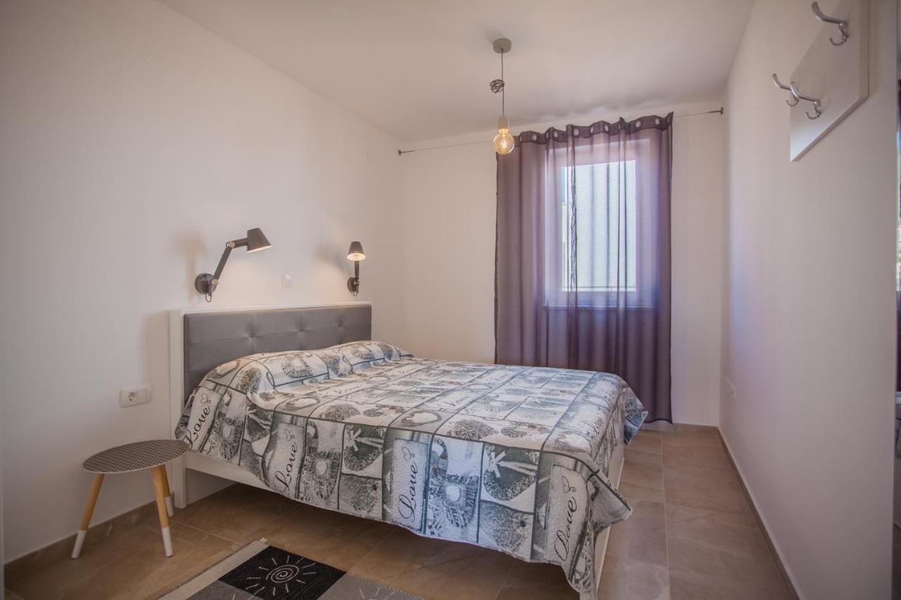 דירות קרס Apartman Pinja מראה חיצוני תמונה